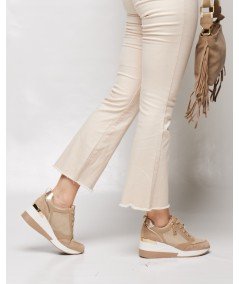 zapatilla acropolis plataforma camel
